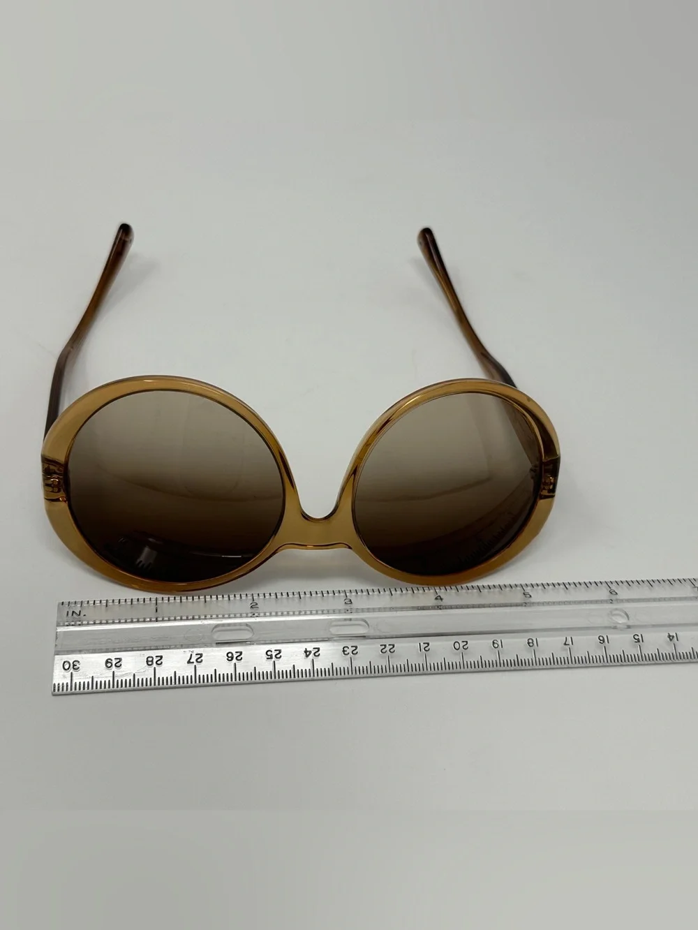 Coach - Round Oversized Brown Gradient Sunglasses for Women
